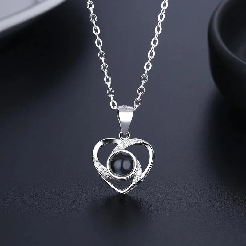 Projection Necklace Set With Rose Gift Box - Say "I Love You" in 100 Languages, The Perfect Romantic Gift for Special Occasions