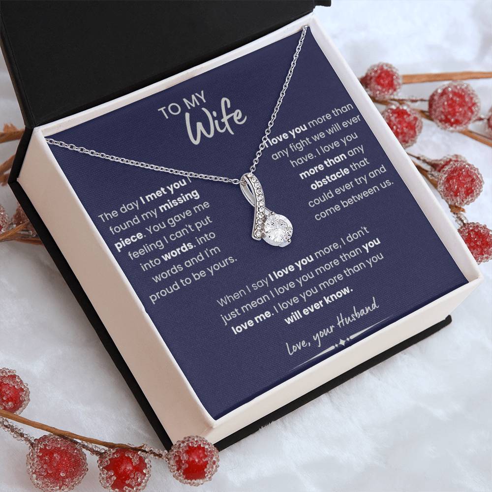 To My Wife Alluring Beauty Necklace