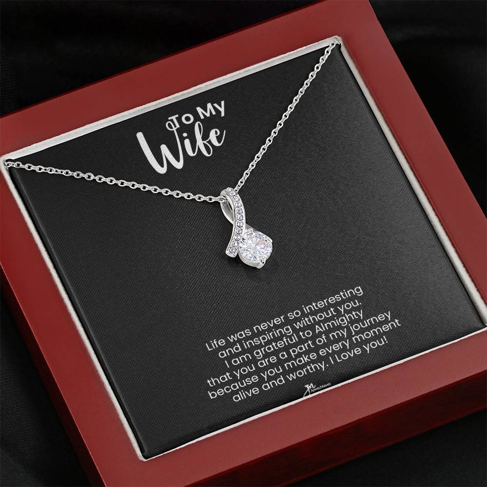 To My Wife Alluring Beauty Necklace - Grateful