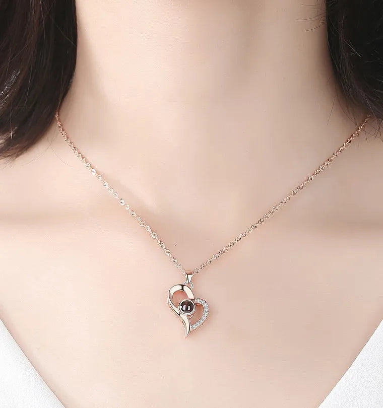 Projection Necklace Set With Rose Gift Box - Say "I Love You" in 100 Languages, The Perfect Romantic Gift for Special Occasions